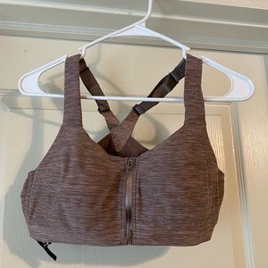 VS knockout front-close sport bra 36